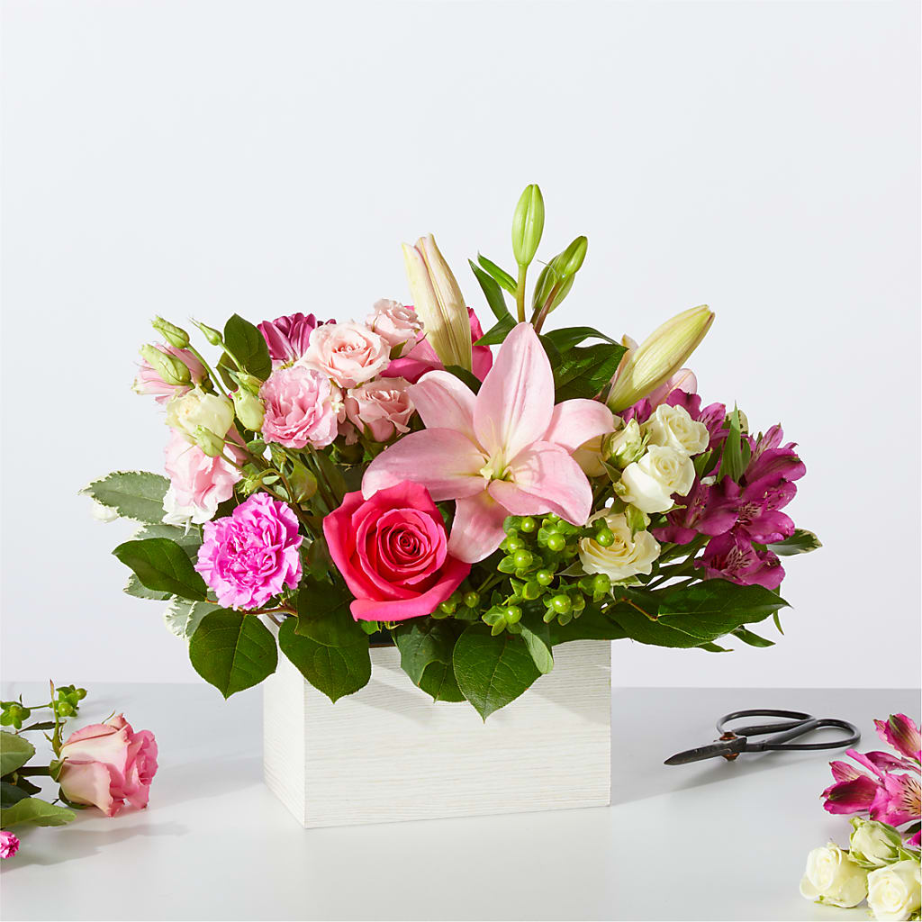 Sweetberry Box – A Florist Original – Flowers Of Naples, Naples FL