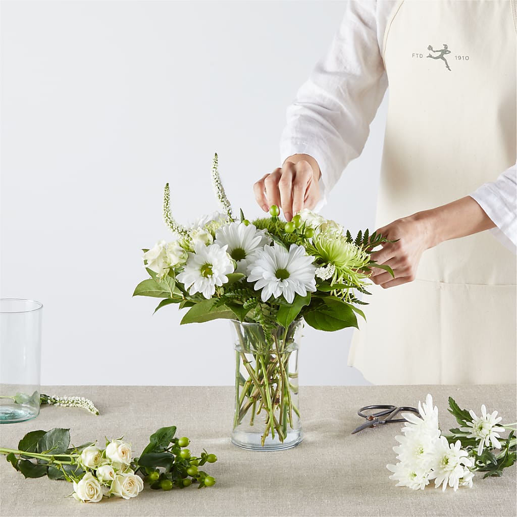Irish Garden - A Florist Original – Flowers Of Naples, Naples FL