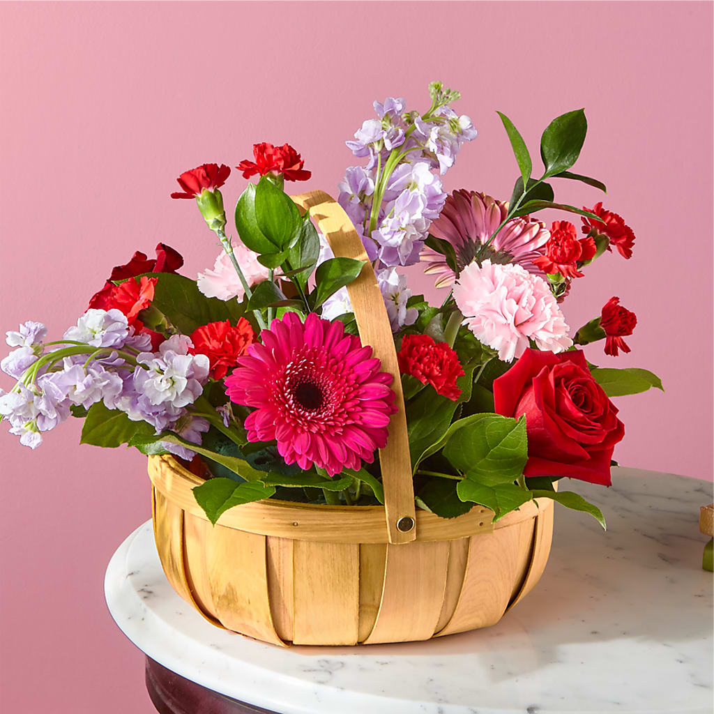 Pink Picnic Basket – Flowers Of Naples, Naples FL