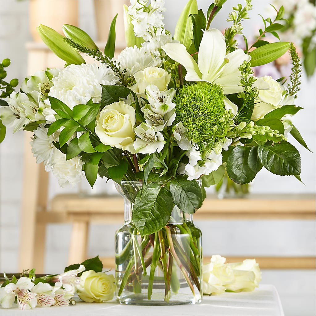 Classic Ivory – A Florist Original – Flowers Of Naples, Naples FL