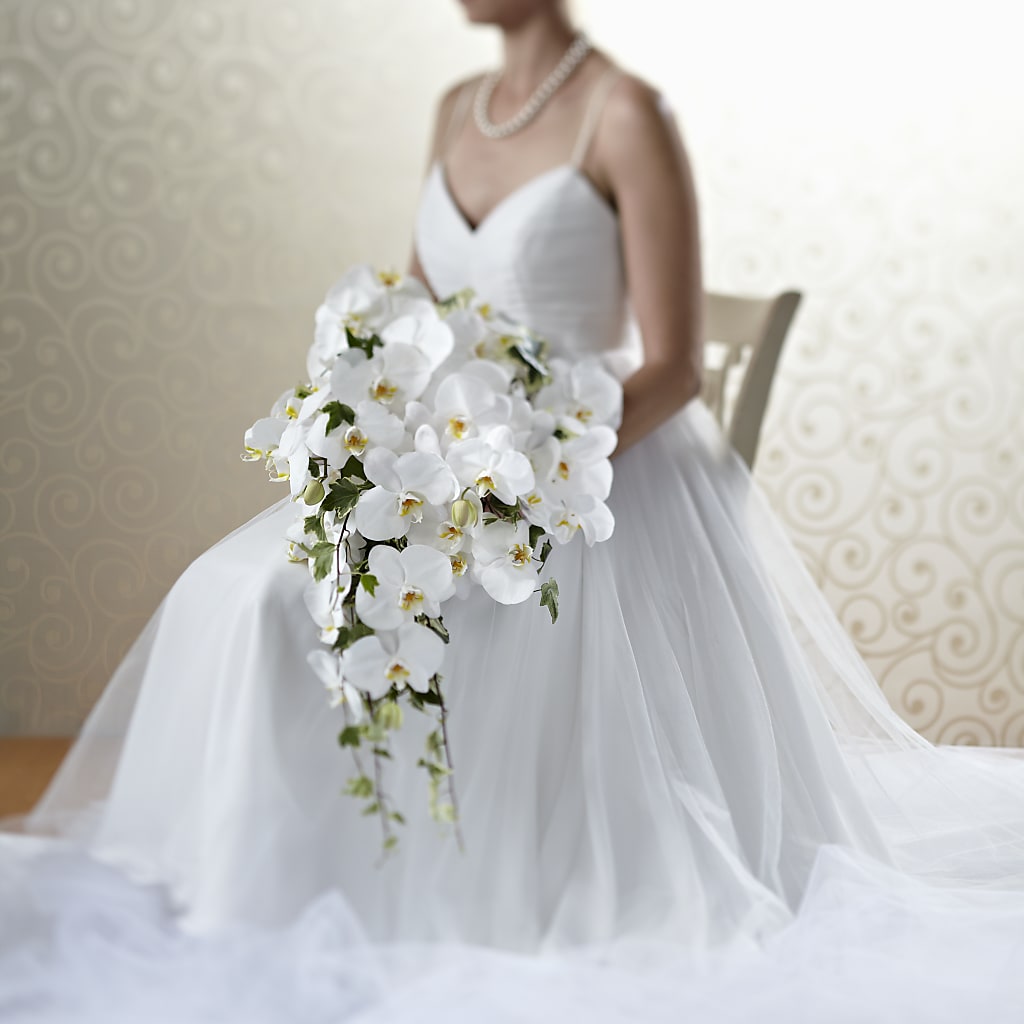 Classic White Bouquet – Flowers Of Naples, Naples FL