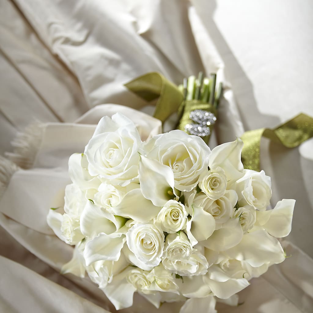 Serene Highness Bouquet – Flowers Of Naples, Naples FL