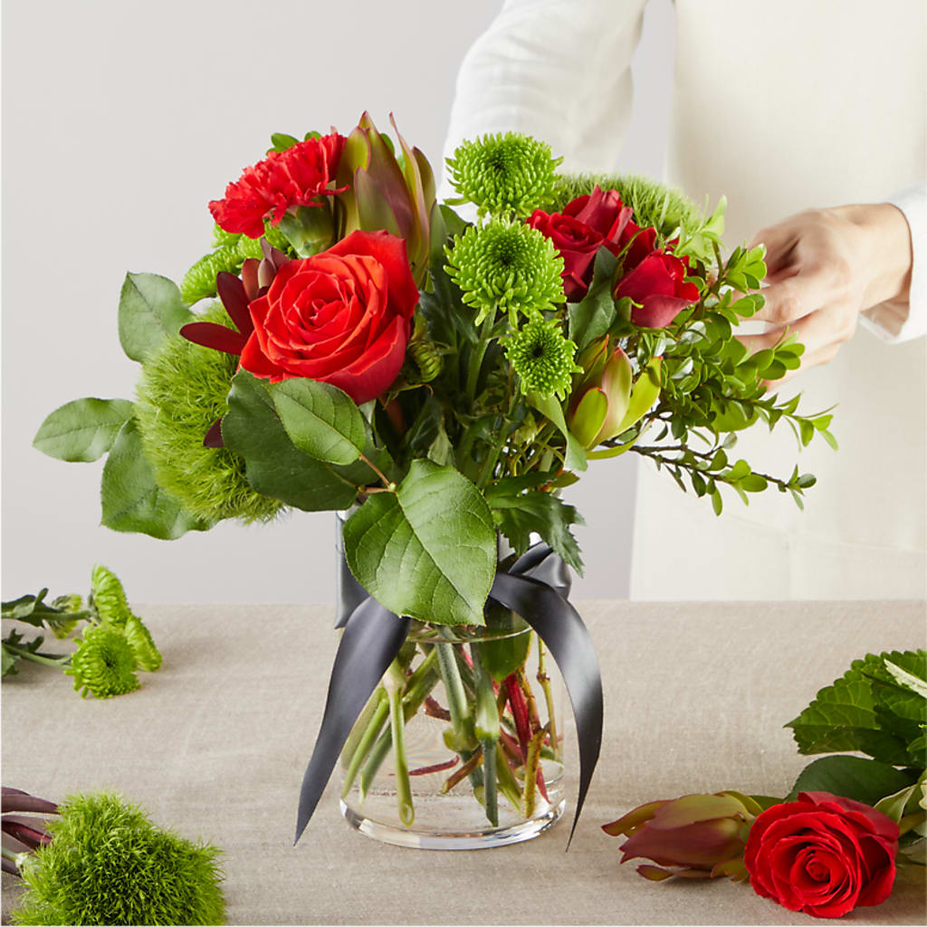 Heritage Kindle – A Florist Original –  Flowers Of Naples, Naples FL