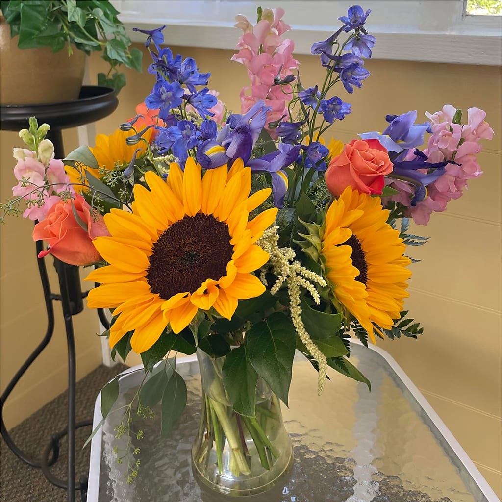 Rays of Life Bouquet –  Flowers Of Naples, Naples FL
