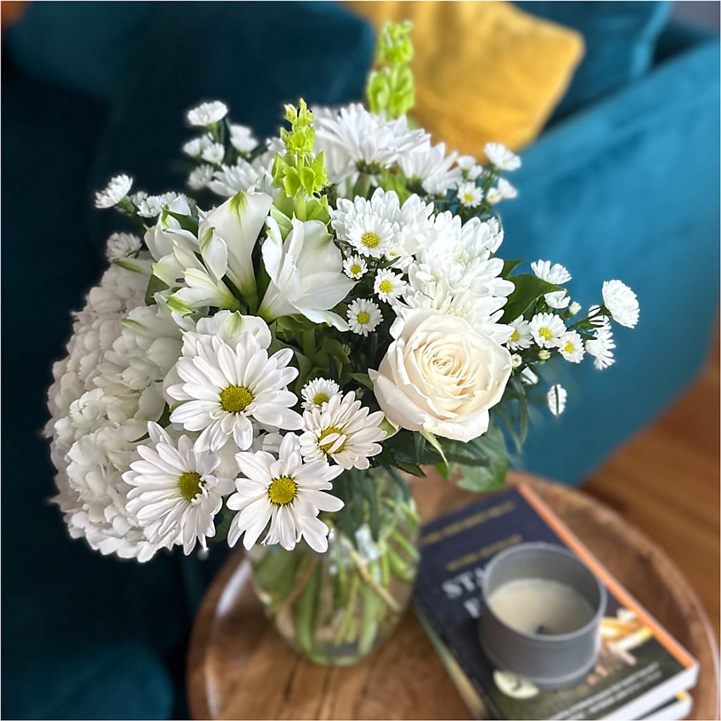 Classic Ivory – A Florist Original –  Flowers Of Naples, Naples FL