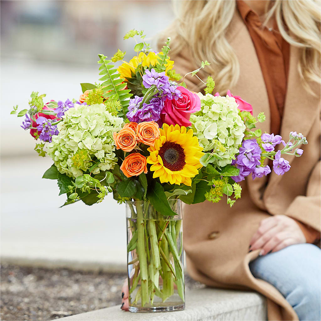 Vibrant Greetings Bouquet –  Flowers Of Naples, Naples FL
